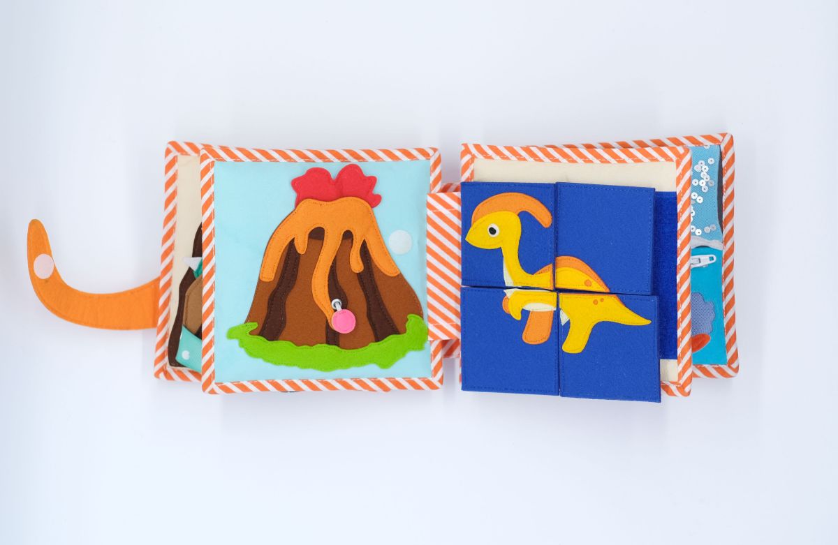 Mini Quiet Book Dinofreunde (ab 2 Jahre) - Jolly Designs